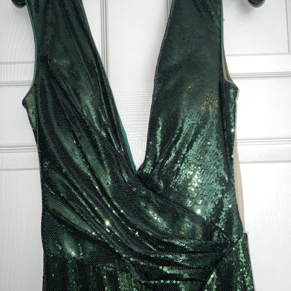 Emerald sequin Jovani formal/pageant/prom dress - Picture 3 of 9